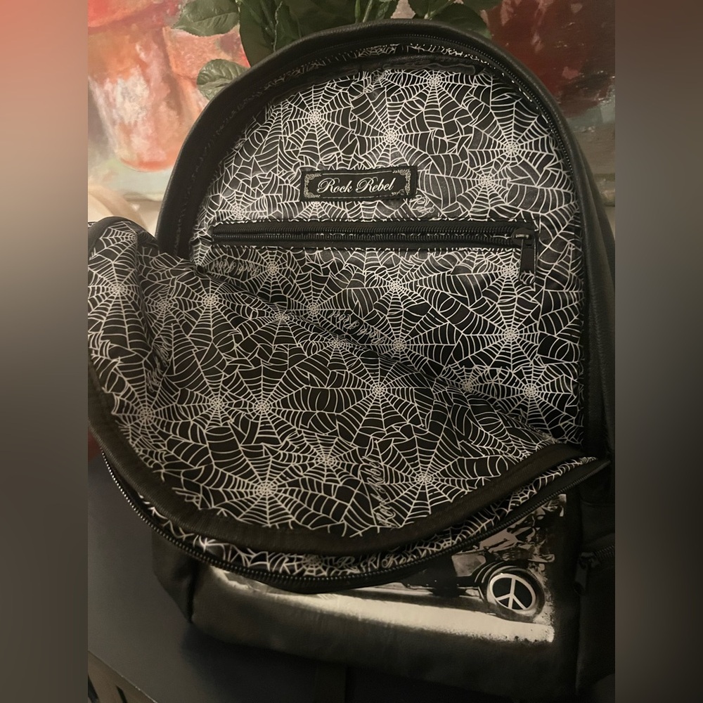 The Munsters Backpack - Picture 6 of 7